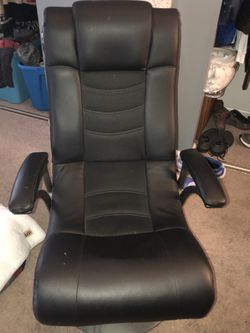 Rocker gaming chair