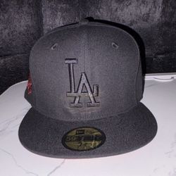New Era Los Angeles Dodgers MLB World Series Fitted Cap 7 3/8 Black And Red