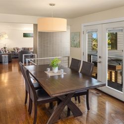 Used Dining Table And 6 Chairs