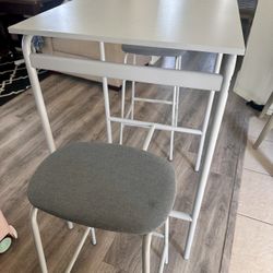 Modern High Top Table with 2 Stools