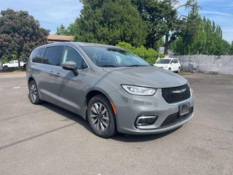 2023 Chrysler Pacifica Hybrid