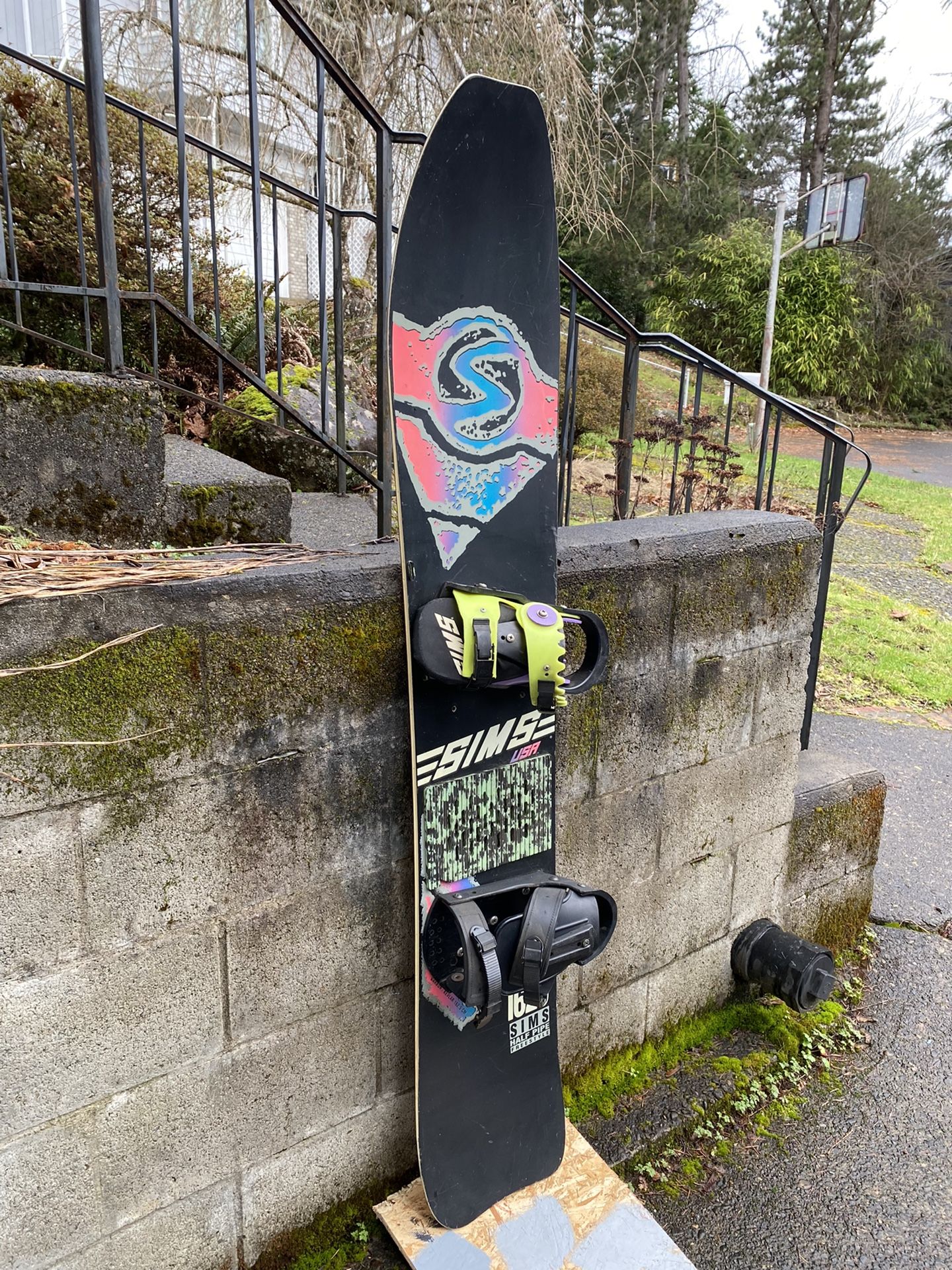 Vintage Sims Half Pipe Freestyle Snowboard for Sale in Gladstone