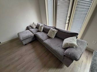 Gray Fabric Sectional Sofa with Chaise