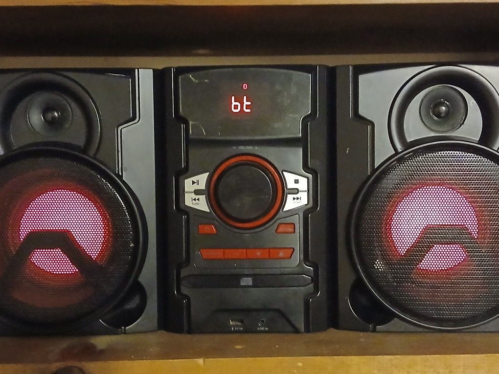 onn. 100W CD Stereo System