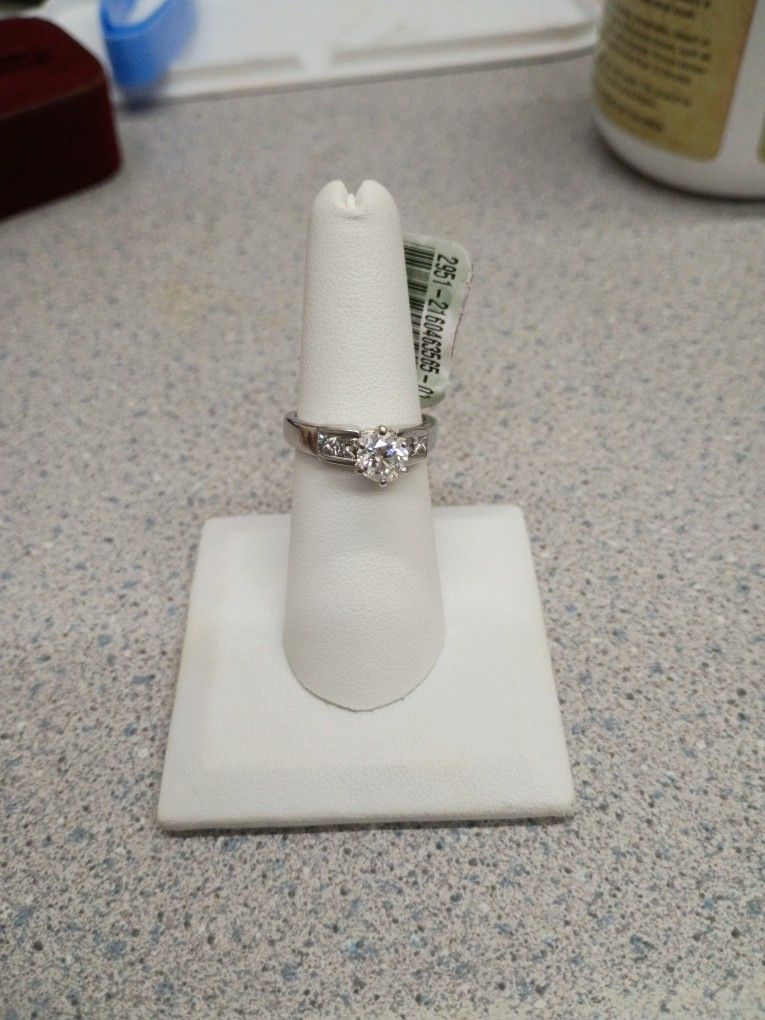 5.8 Grams Of 18 K White Gold Engagement Ring