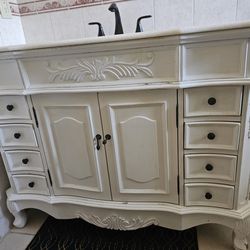 48" White Vintage Distressed Vanity & Mirror Set