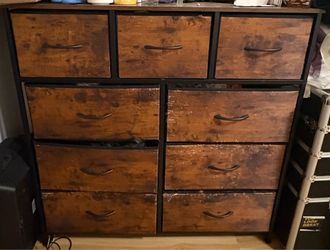 Dresser