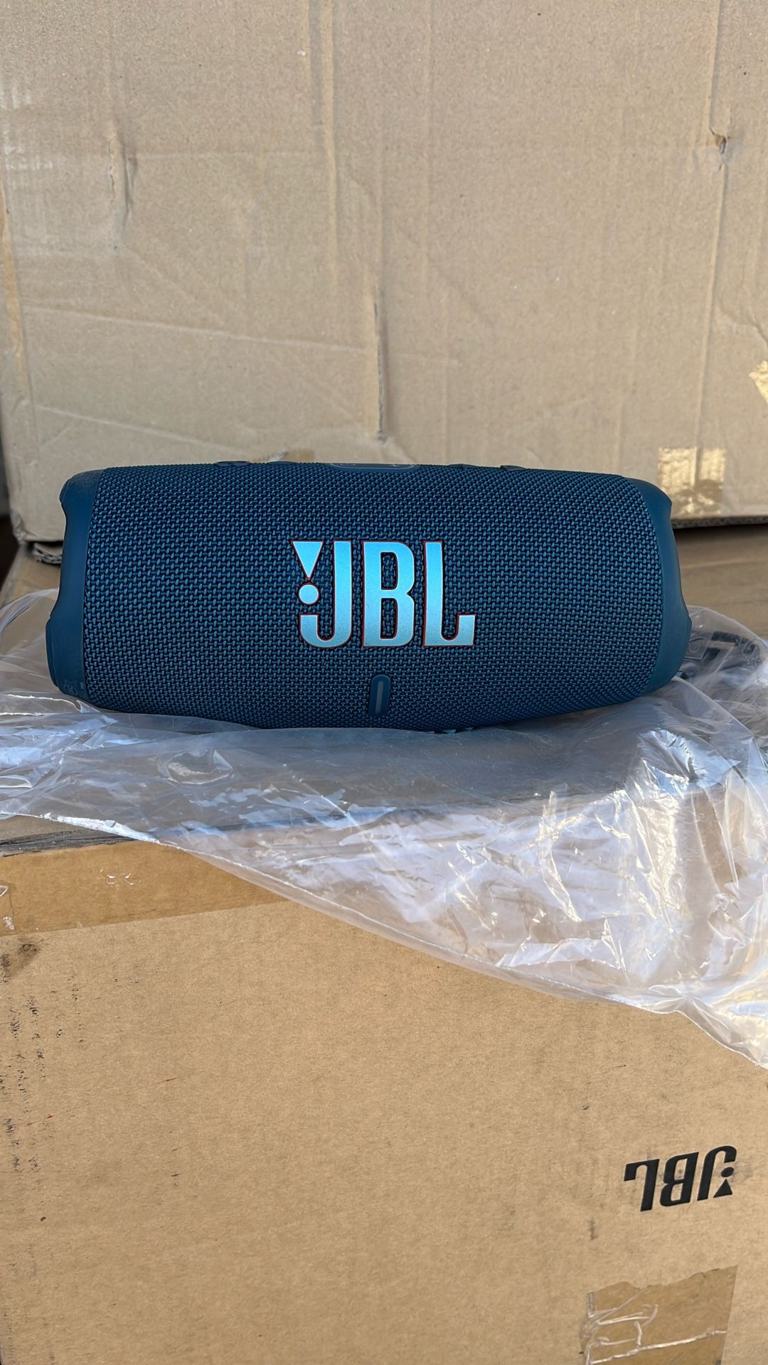 JBL Charge 5 Portable Bluetooth Speaker