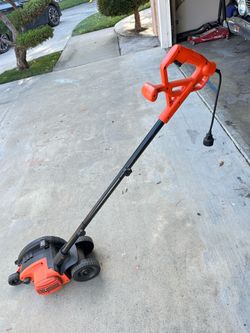 Black & Decker electric edger
