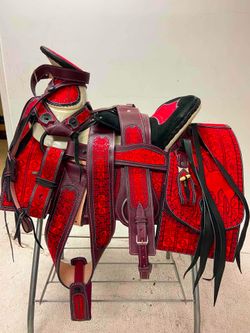 Montura charra bordada