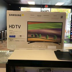 Samsung HDTV 32” 4 Series