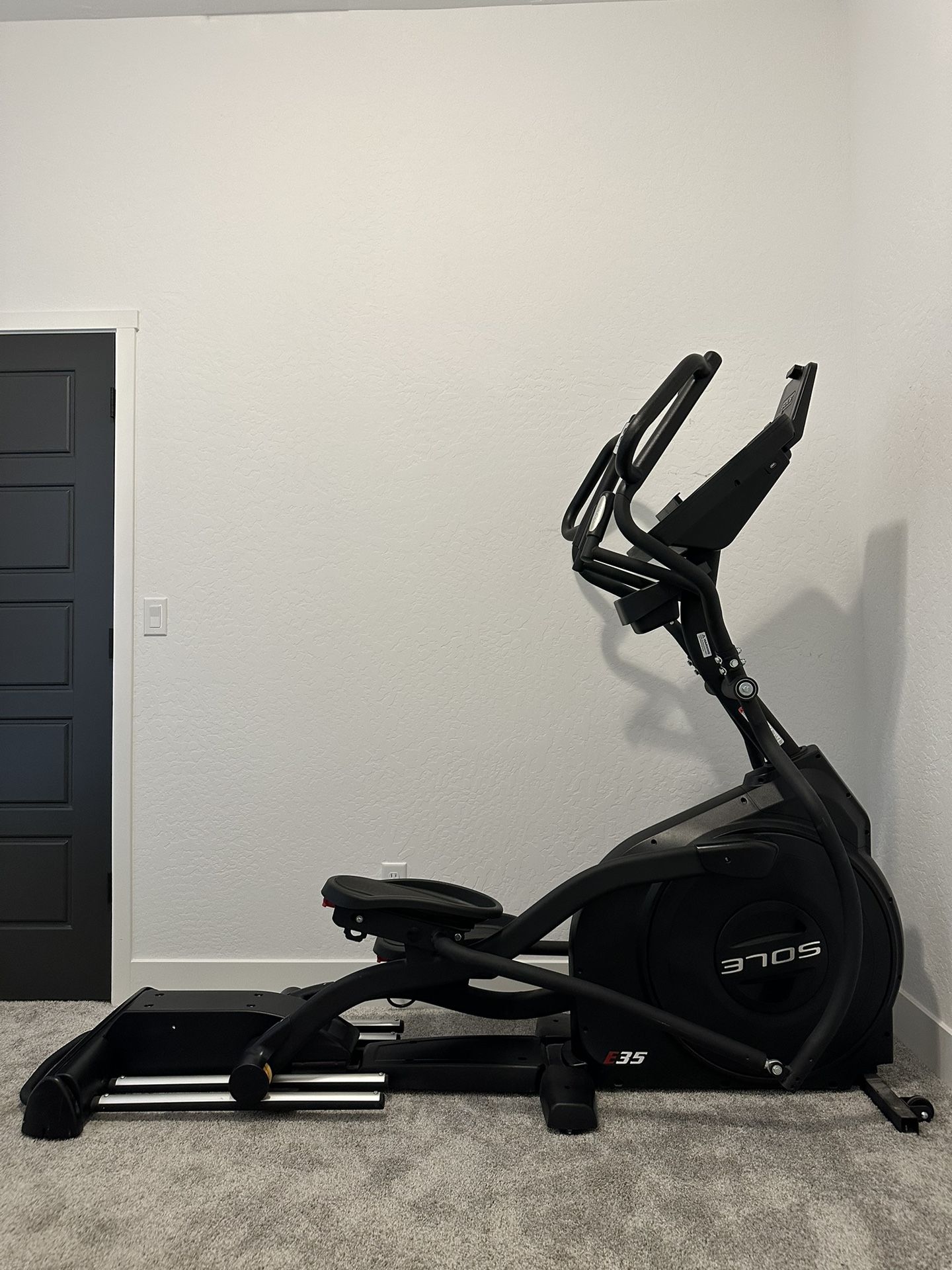 Sole E35 Heavy Duty Elliptical 