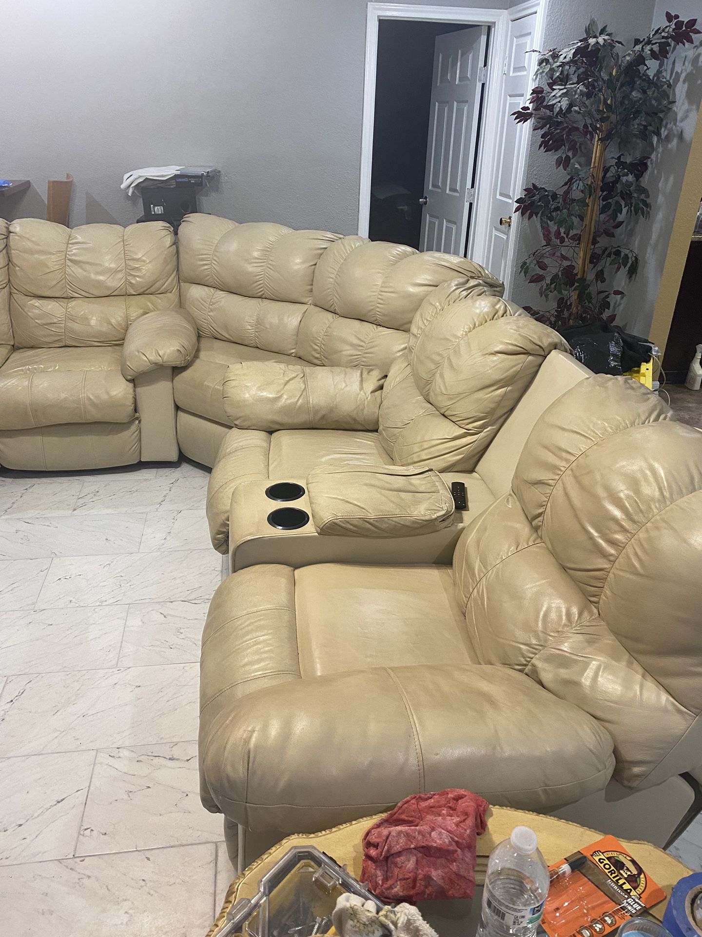 Live Room Couches 