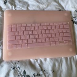 Pink MacBook Hard case/keyboard Cover Brand New