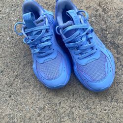 Puma Sneakers