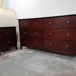 Dresser & Nightstand 