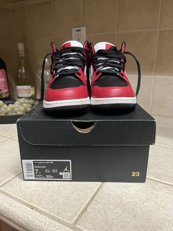 Jordan 1 Black Toes