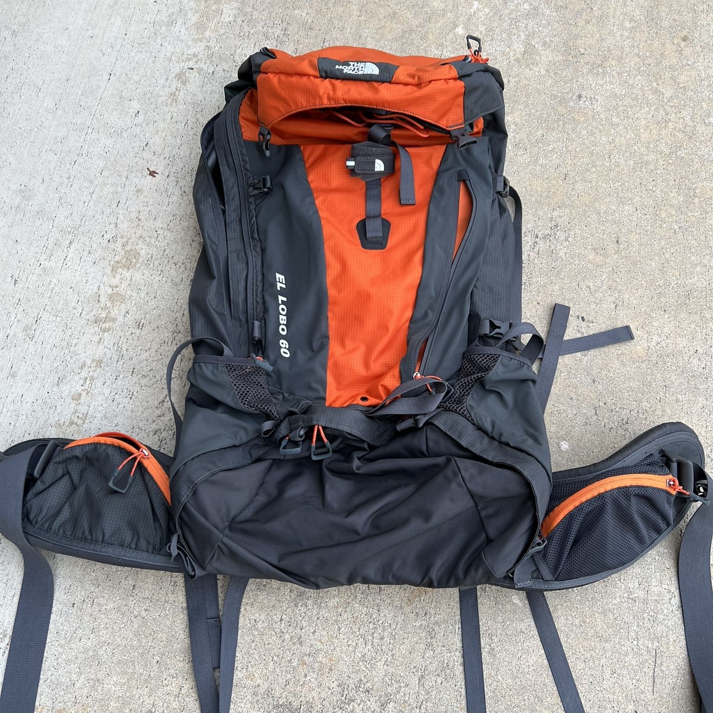 north face backpack el The Surge even during longer adventures La Borealis Mini combina durabilidad
