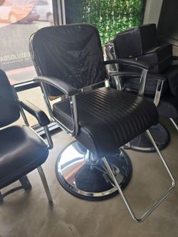 Hair stylist chair