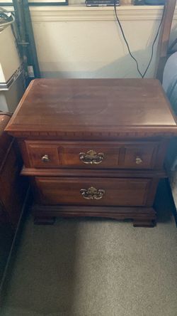 Night stand￼
