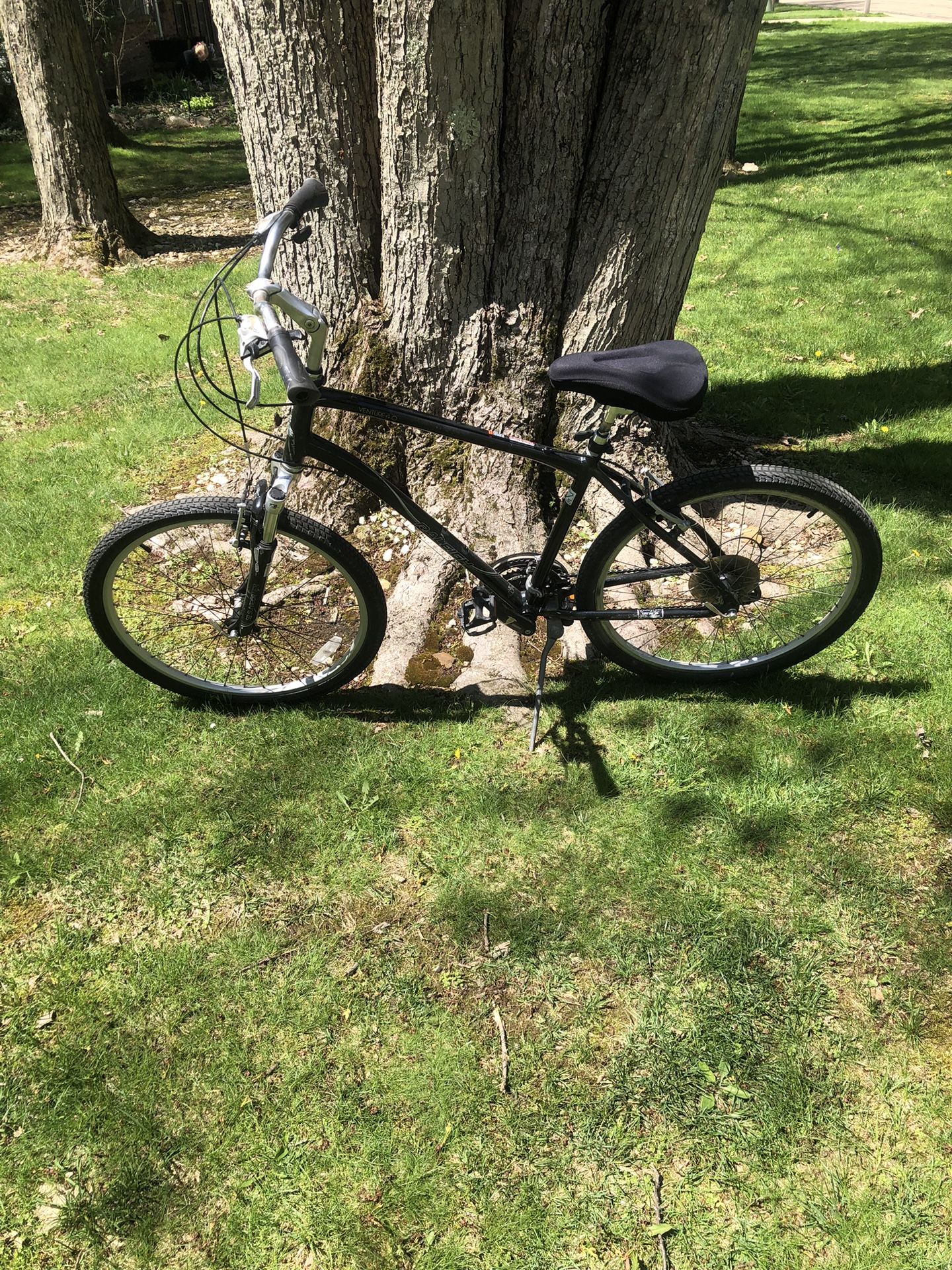 26” Hybrid Bike (24 Speeds Light ,Weight Frame)