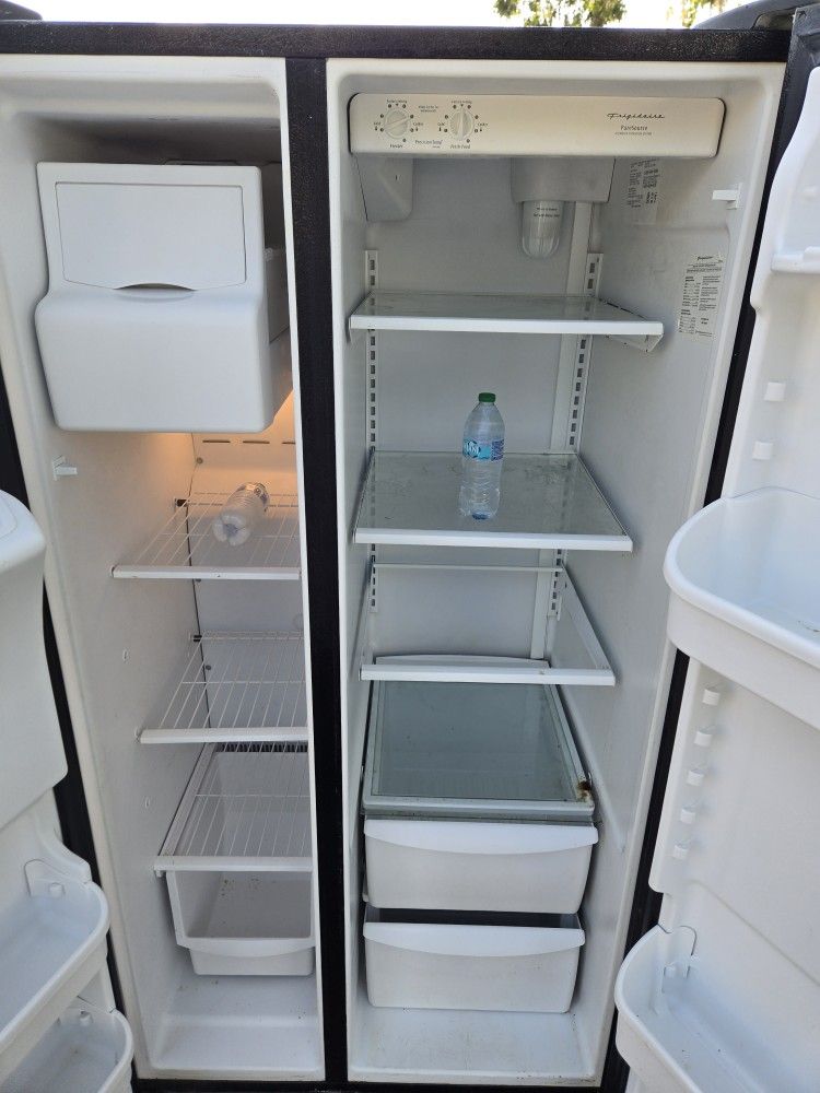 Refrigerator Dos Puerta