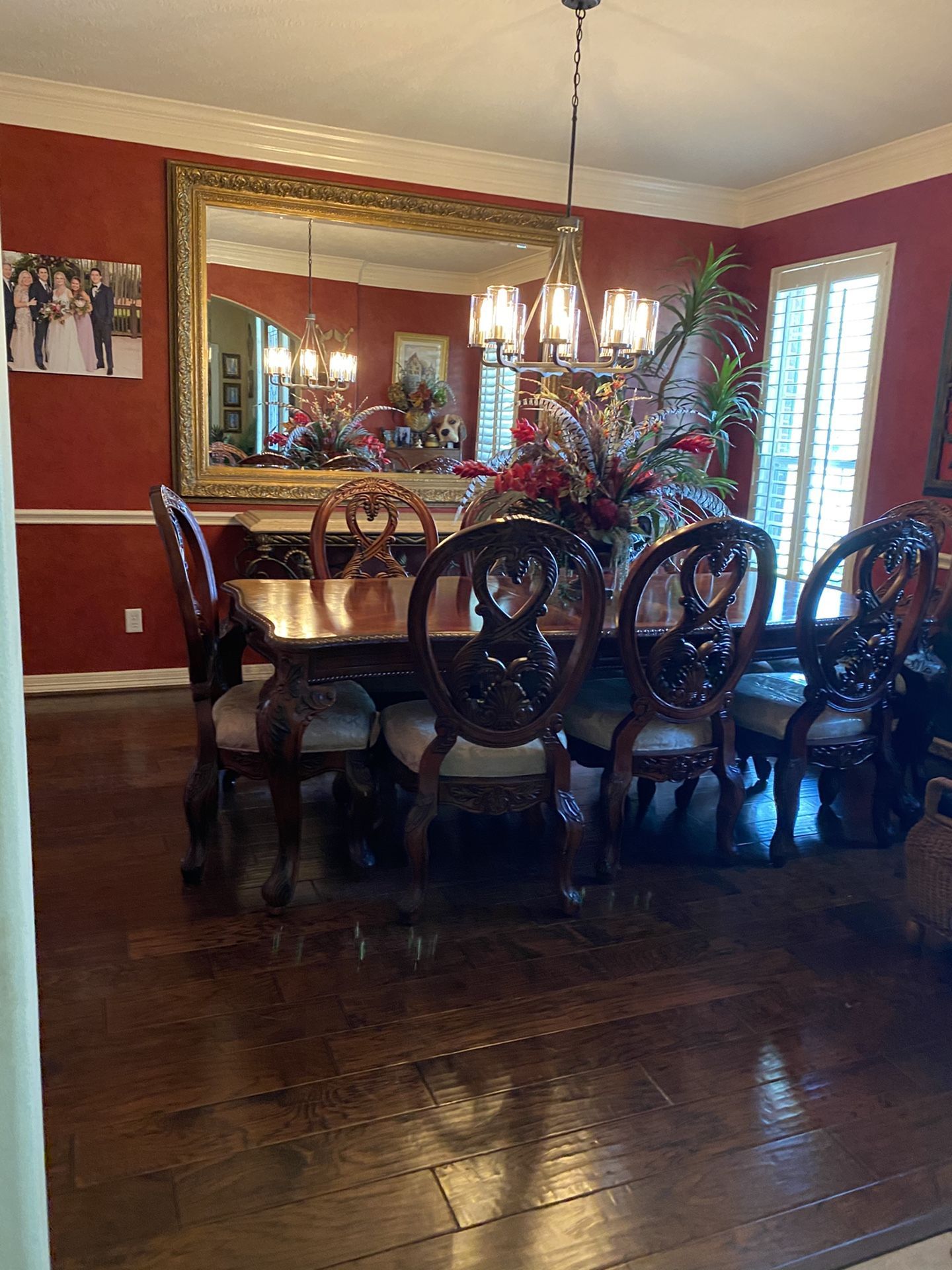 Gorgeous large dining room table with eight chairs
