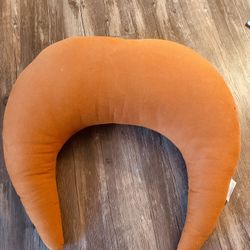 Snuggle Me organic Nursing Pillow