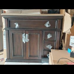 Bathroom Vanity 36 In New Open Box Item 