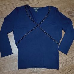 August Silk blueberry v neck 3/4 sleeve light weight knit sweater size M 