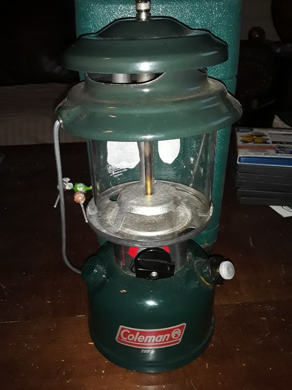 Vintage 1988 Coleman 288 Lantern for Sale in Mesa, AZ
