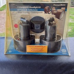 Thomas & Betts Floodlight Kit