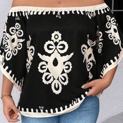 Women’s Off The Sleeve Top Black White