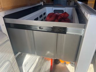 LG front loader washer and base