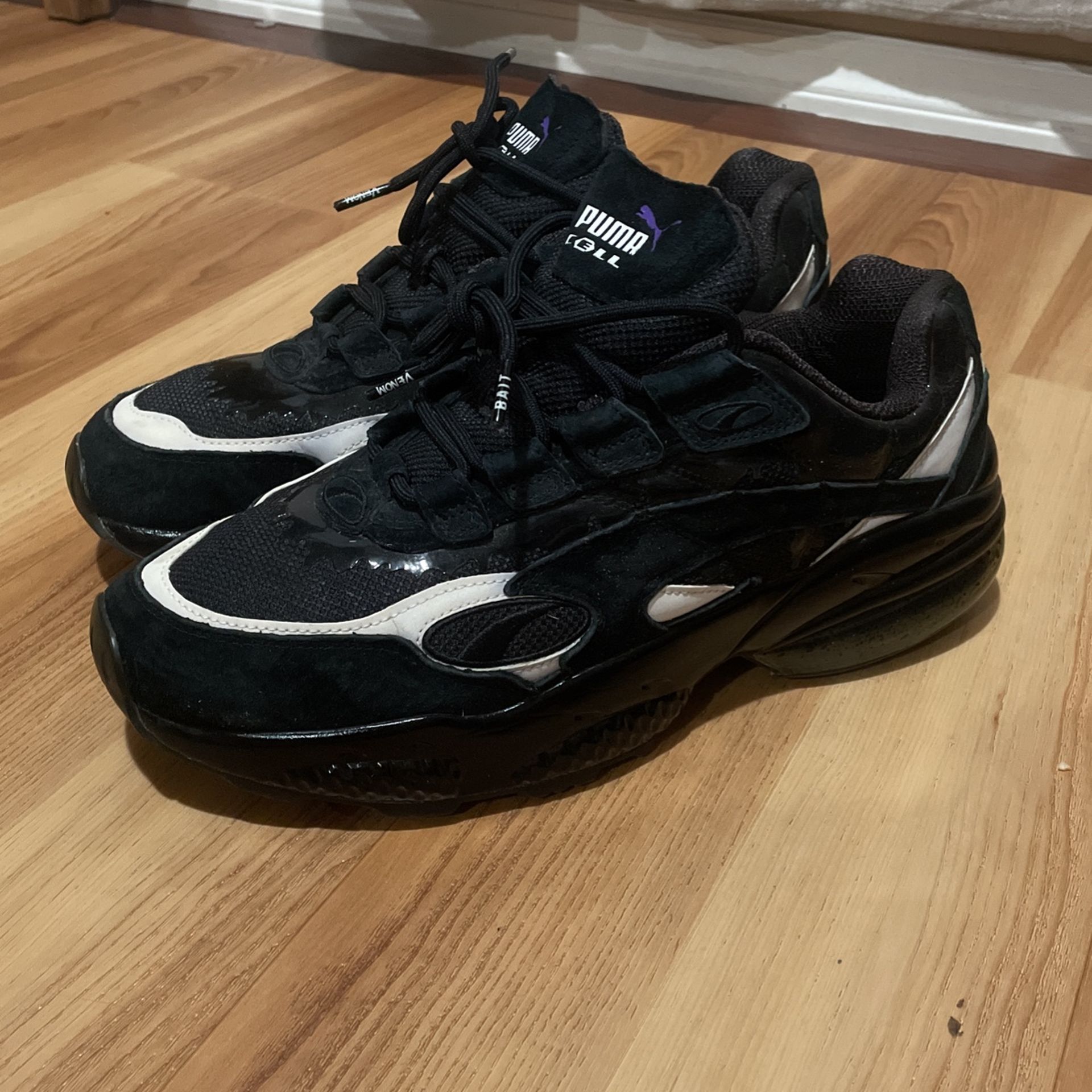 Venom Pumas Size 10.5 