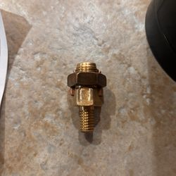 Bronze Service Post Connector for One Conductor 4