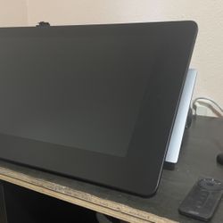 Wacom Cintiq Pro 24” With Ergo Stand 