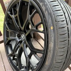 Toyota Corolla Especial Edition Rims 18”