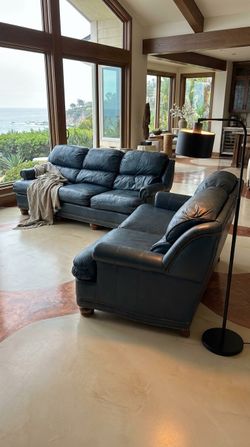Hancock & Moore Austen Leather couch and loveseat - Free Delivery