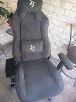 Arrozi Gaming Chair