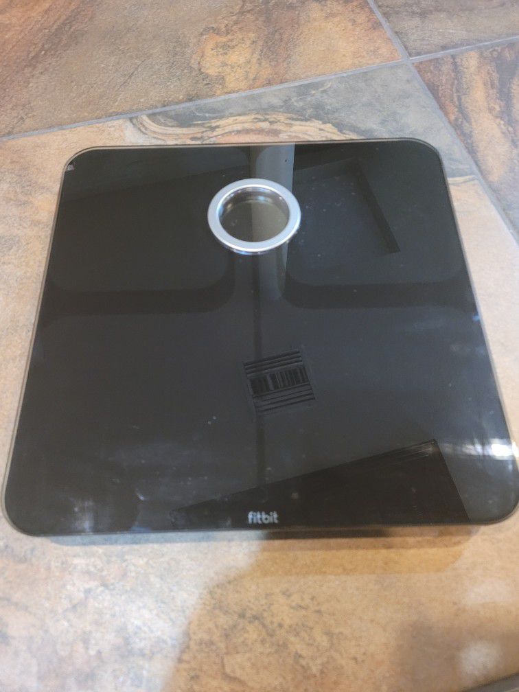Fitbit Aria Smart Scale for Sale in Wilbraham, MA - OfferUp