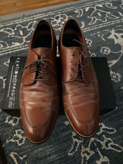 COLE HAAN semi new size10 M