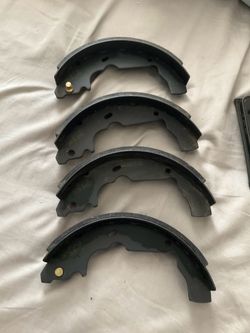 Relined Brake Shoes Set never used