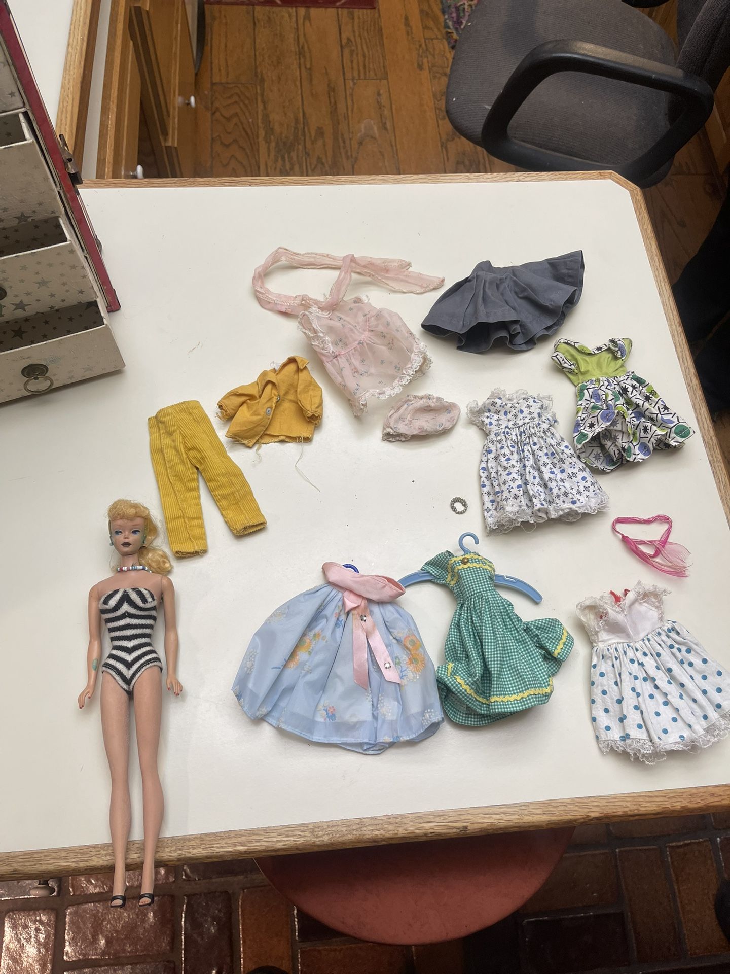 Vintage 1959 Barbie Doll