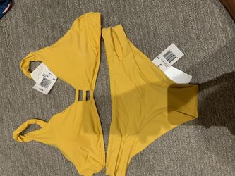 Frankie’s Bathing Suit Women Size D Top And Med Bottom