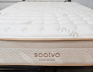 LIKE NEW! Loom & Leaf Queen Mattress - Delivery Available