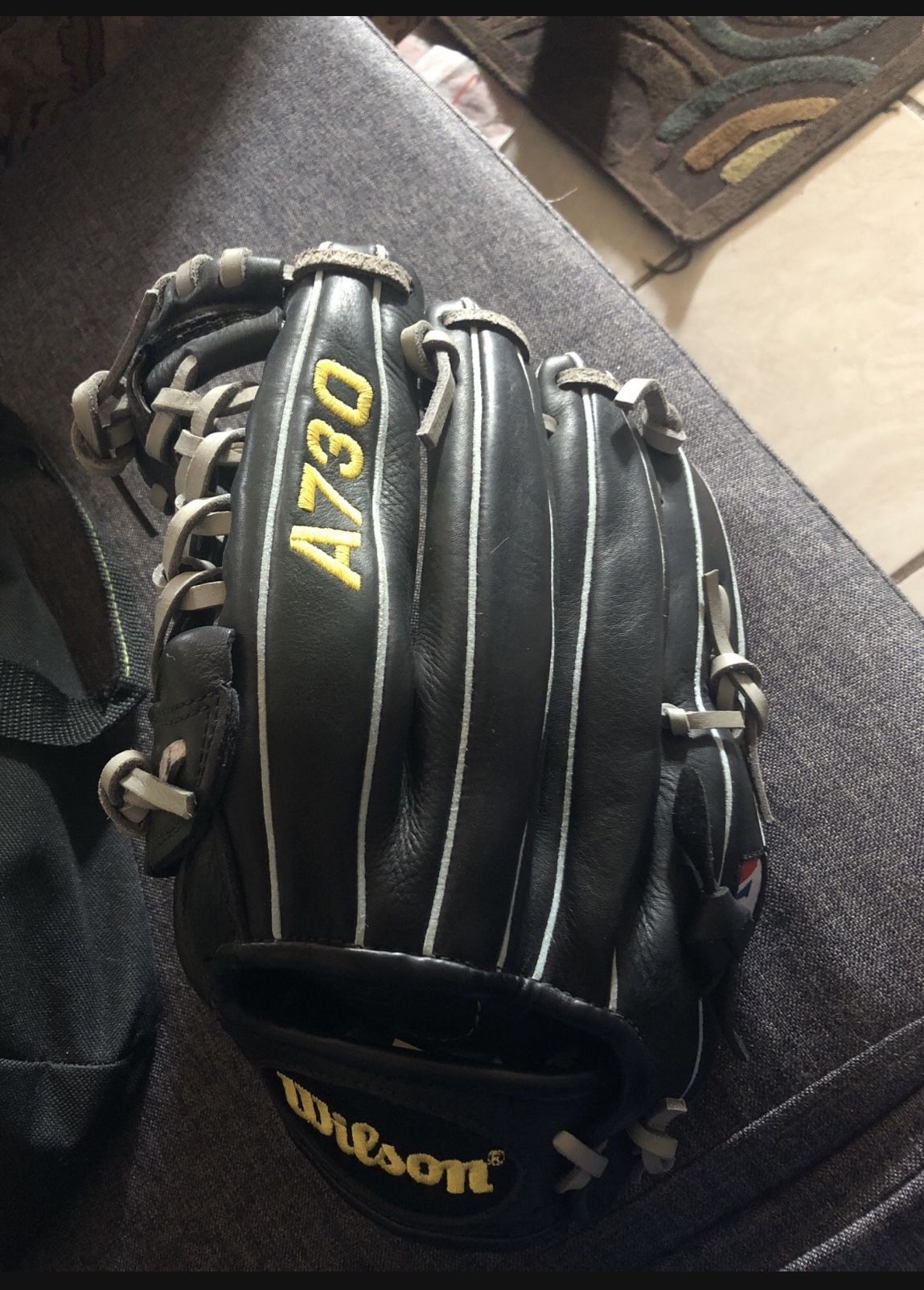 Wilson A730 black leather Baseball glove