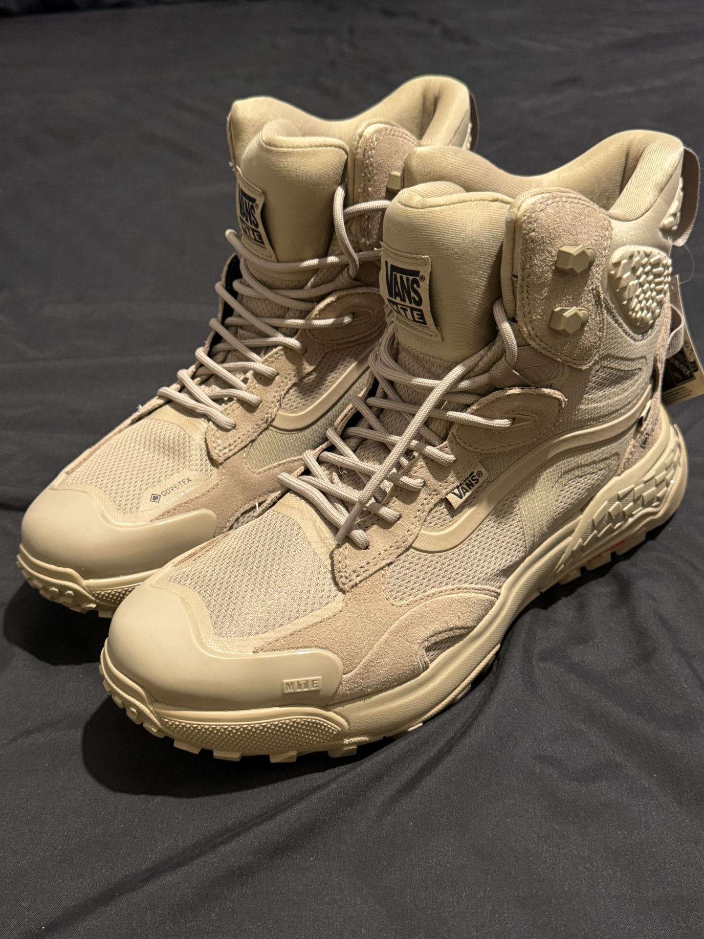 VANS MTE GORE-TEX – UltraRange / MTE-3 (BRAND NEW with Tags)