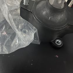 Engine Mount & Brake Hose