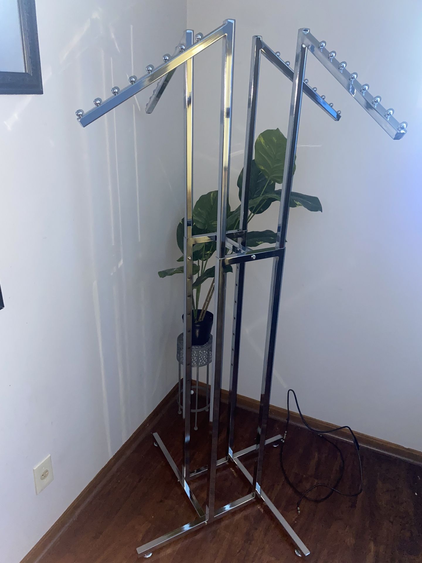 4 Way Slanted Clothes Rack